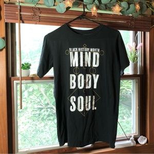 Black History Month VFifthSun Black T-Shirt Mind Body Soul Print Sz.M Unisex